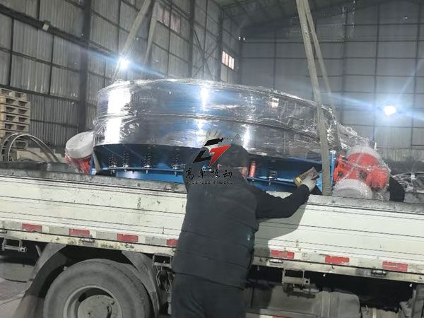 直徑2米防爆直排篩今日發(fā)貨，不銹鋼品質(zhì)護航生產(chǎn)